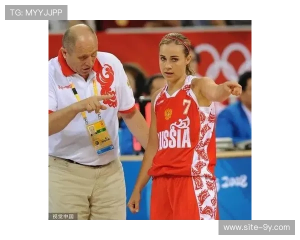 主帅贝基·哈蒙首年执教即夺冠,创WNBA历史纪录