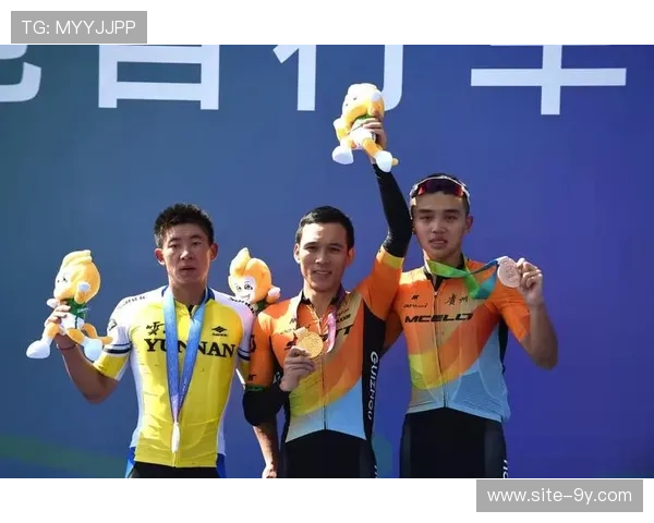 吕先景称雄十五运会男子山地自行车越野赛，云南队包揽金银铜