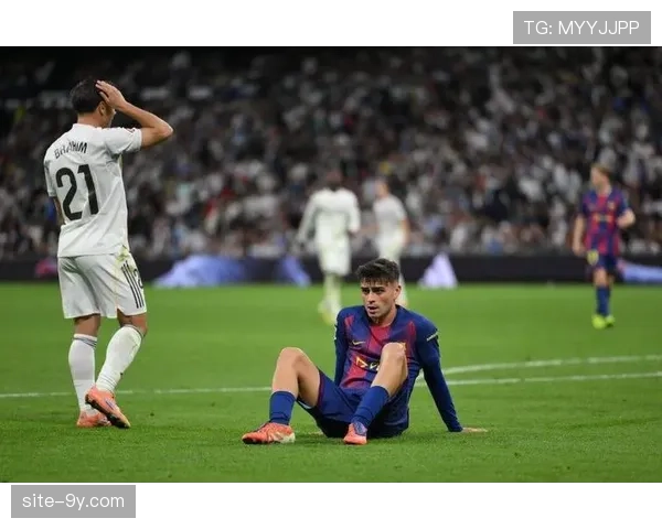 佩德里恢复合练,有望在巴萨对阵巴黎的次回合比赛中复出 佩德里恢复合练,有望在巴萨对阵巴黎的次回合比赛中复出